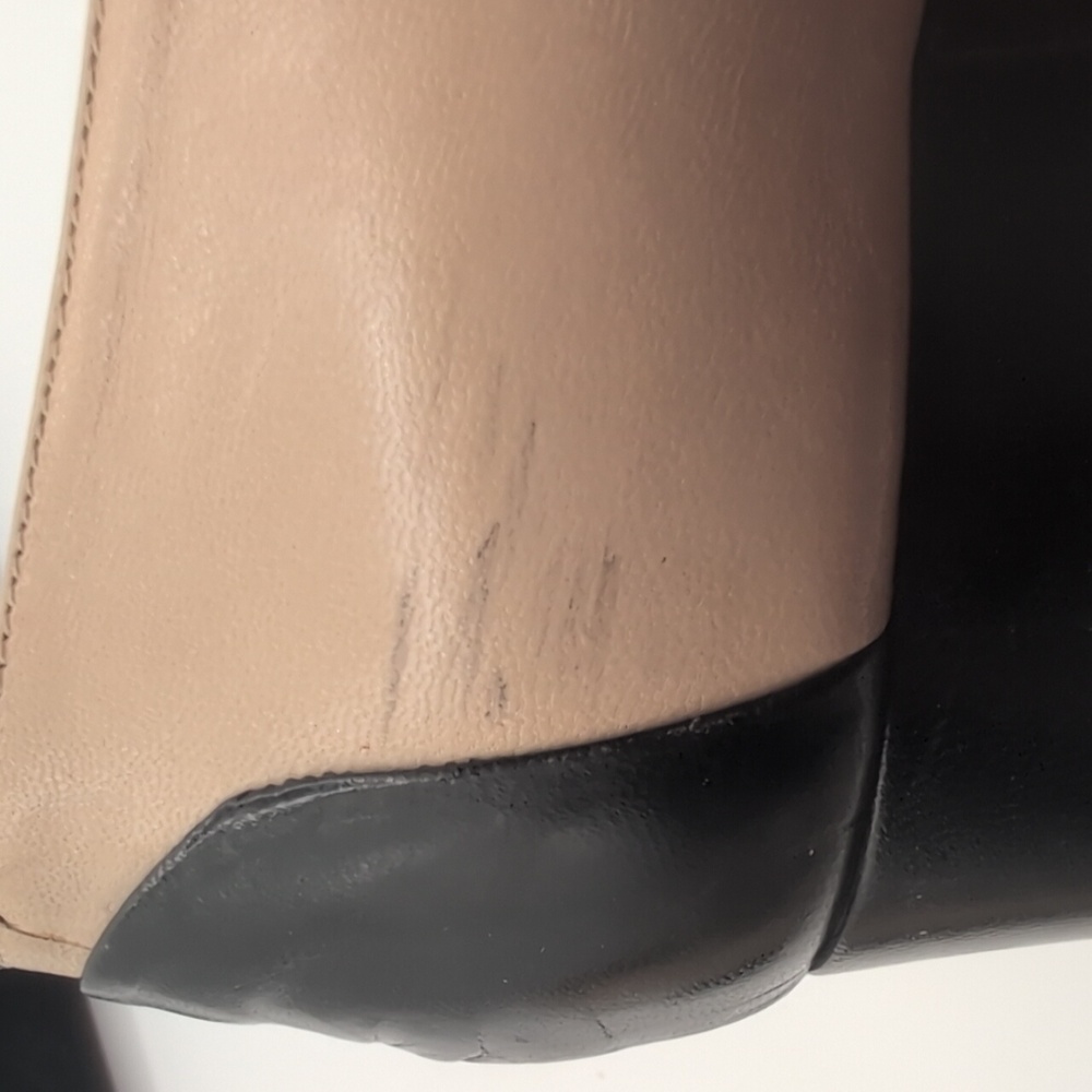 Browns Couture | Elegant Beige and Black Women's Shoes - Picture 9 of 9